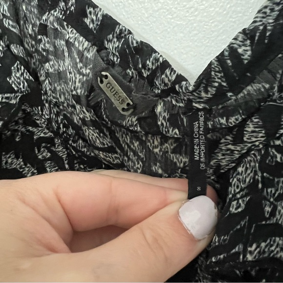 Vintage Guess Camisole / Tank - Flowy - Zebra Stripe - Black White - Sma… - Picture 7 of 9